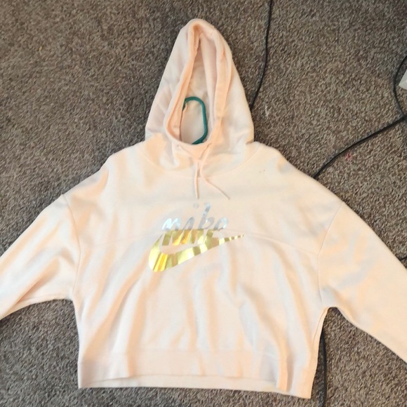 Nike cropped hoodie NWOT - Picture 3 of 4